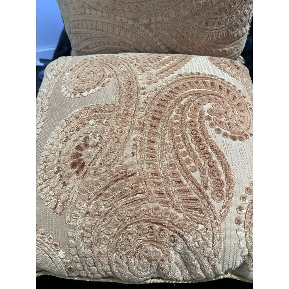 Set of 2 Decorative Pier 1 Cushions/ throw pillows - Picture 2 of 4